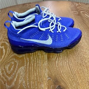 Nike light ultramarine Vapormax.  Worn twice like new